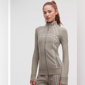 Lululemon Athletica Define Track Jacket Luon- Warm Ash Grey/White-8-BNWT